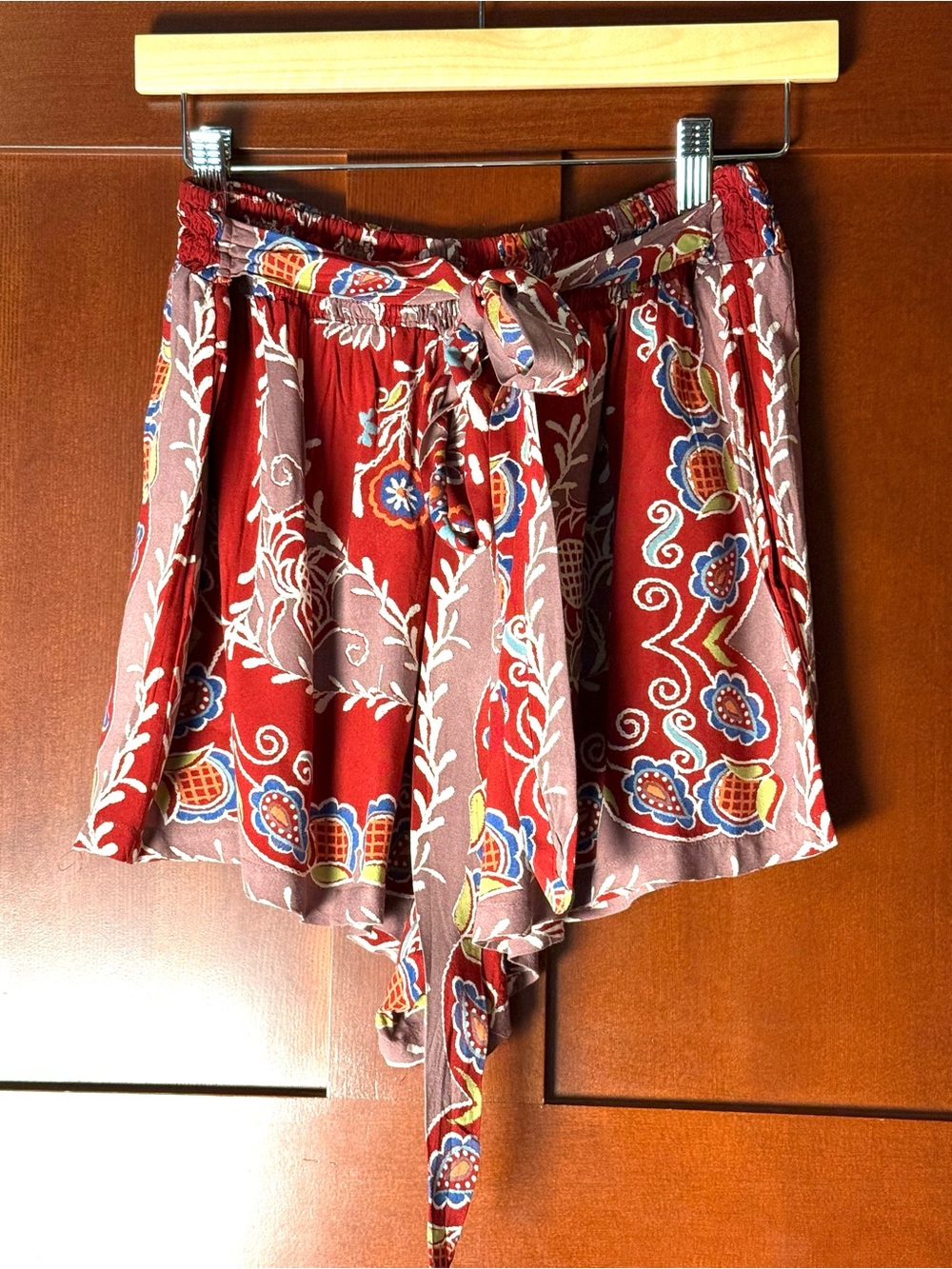Angie Red Boho Printed Waist Tie Shorts Size Large